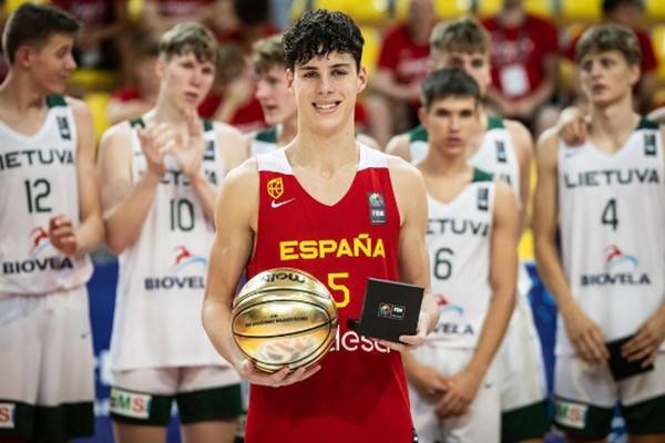 SAINT SUPERY LA NUEVA JOYA DEL BALONCESTO ESPAÑOL