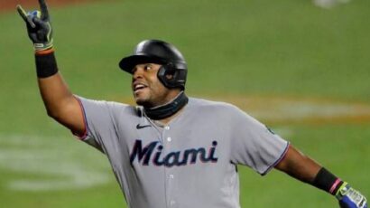 JESÚS AGUILAR DEJA A LOS MARLINS DE MIAMI