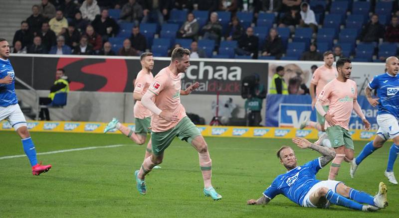 WERDER BREMEN EMPEZÓ LA JORNADA CON UNA VICTORIA