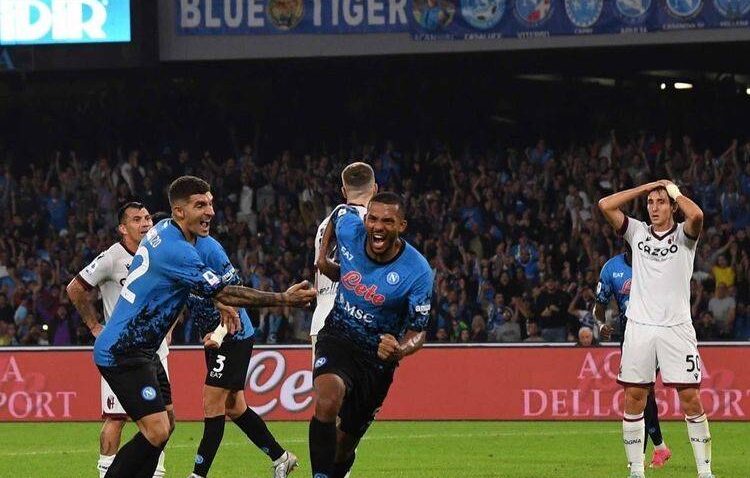 NAPOLI BUSCA CERRAR LA FASE DE GRUPOS CON VICTORIA