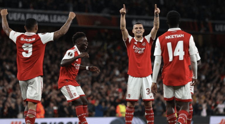 ARSENAL BUSCA CLASIFICAR COMO LÍDER DE SU GRUPO