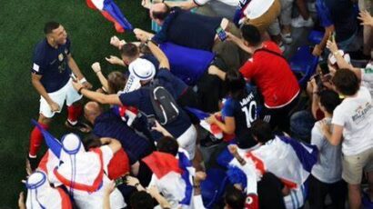 FRANCIA VENCIÓ A DINAMARCA Y ES EL PRIMER CLASIFICADO