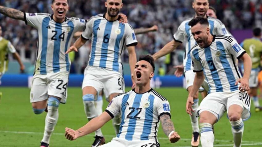 ARGENTINA Y MESSI SIGUEN CON EL SUEÑO DE ALZAR LA COPA