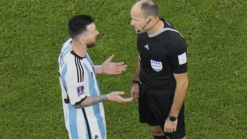 MATEU LAHOZ FUERA DEL MUNDIAL