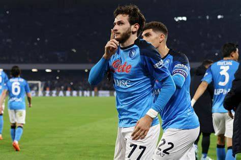NAPOLI BUSCA AMPLIAR LA VENTAJA ANTE SALERNITANA