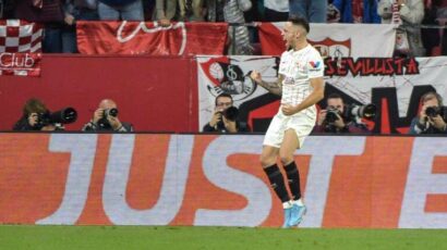 SEVILLA SORPRENDE CON SU MEJOR PARTIDO Y GOLEA