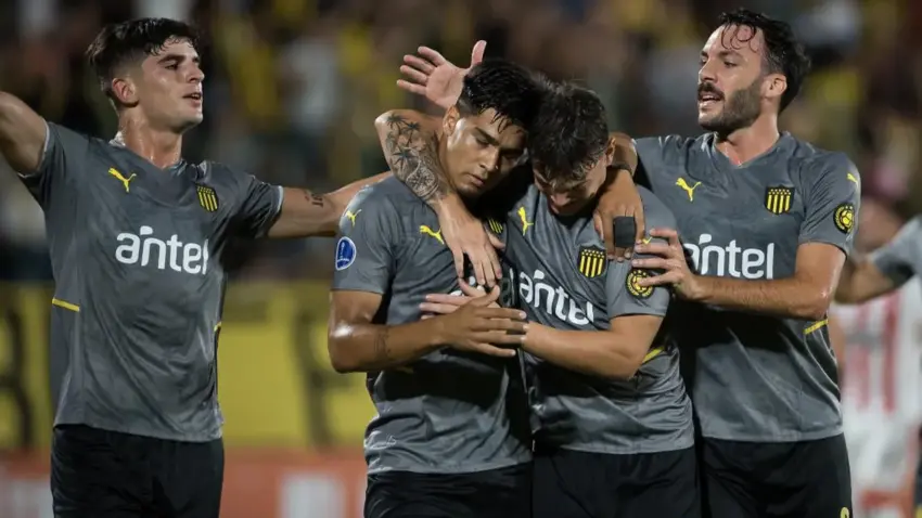 PEÑAROL GOLEA Y VA A GRUPOS DE SUDAMERICANA