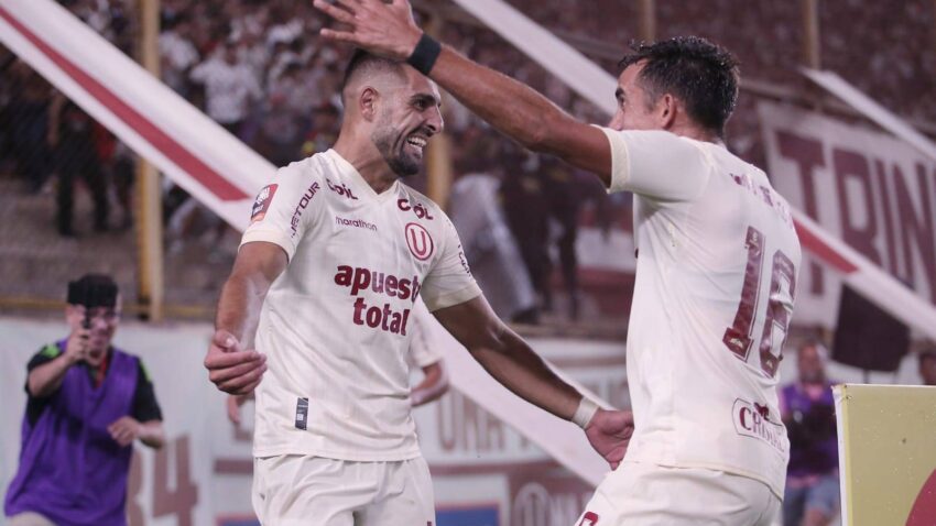 UNIVERSITARIO SUMA DE A TRES ANTE ADT