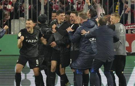 GOLPE EN ALEMANIA, FRIBURGO ELIMINA AL BAYERN