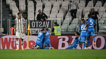 NAPOLI Y UNA VICTORIA QUE LO PONE PIE Y MEDIO EN EL TÍTULO