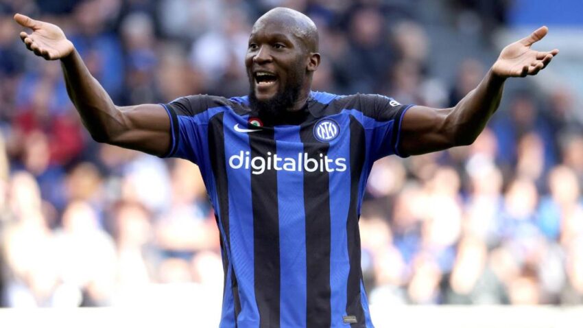 LUKAKU CERCA DE LA ROMA