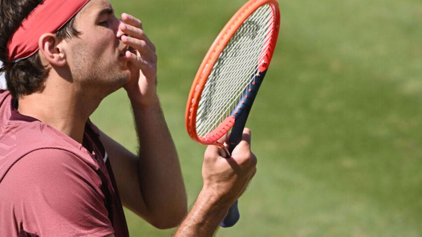 FRITZ PIERDE EN STUTTGART ANTE FUCSOVICS