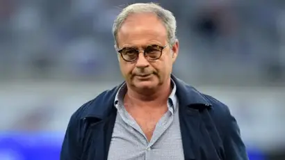 LUIS CAMPOS PENDE DE UN HILO EN EL PSG