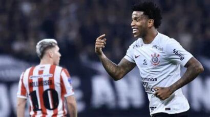 CORINTHIANS SE QUEDÓ CON EL TRIUNFO ANTE ESTUDIANTES