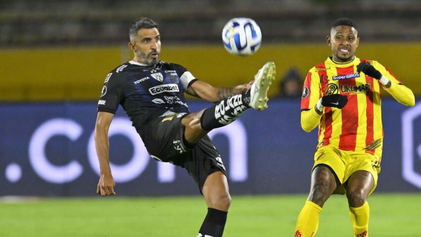 PEREIRA CLASIFICÓ A CUARTOS EN EMPATE CON INDEPENDIENTE