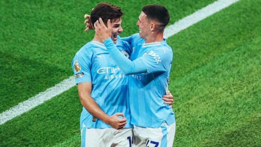 JULIÁN LE DA LA VICTORIA AL MANCHESTER ANTE NEWCASTLE