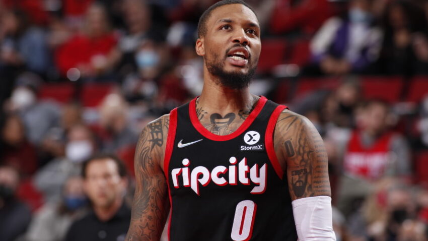 LOS BUCKS SE QUEDAN CON LILLARD