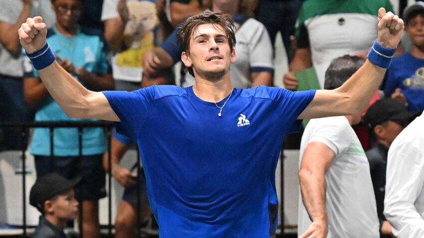 ITALIA VENCE A SUECIA Y AVANZA EN LA COPA DAVIS