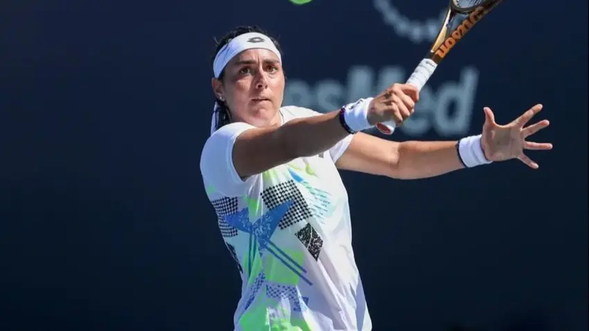 JABEUR CAE EN SU DEBUT EN SAN DIEGO