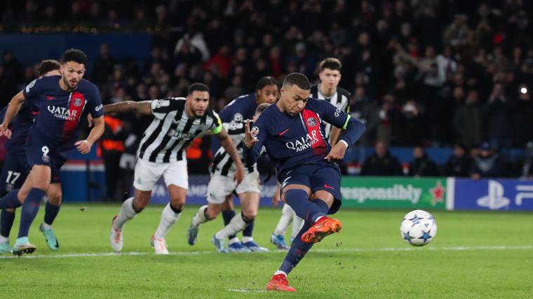 PSG EMPATA CON UN EXTRAÑO PENAL