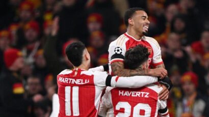 ARSENAL SE PASO DE ABUSIVO CON EL LENS