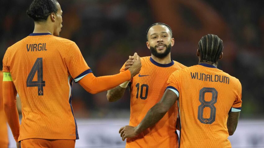 PAÍSES BAJOS SE PASEÓ CON ESCOCIA