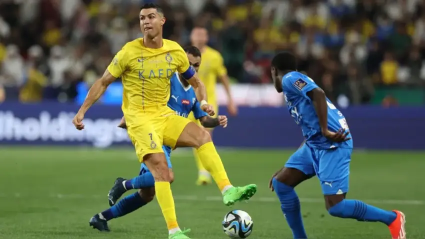 CRISTIANO EXPULSADO Y ELIMINADO EN ARABIA