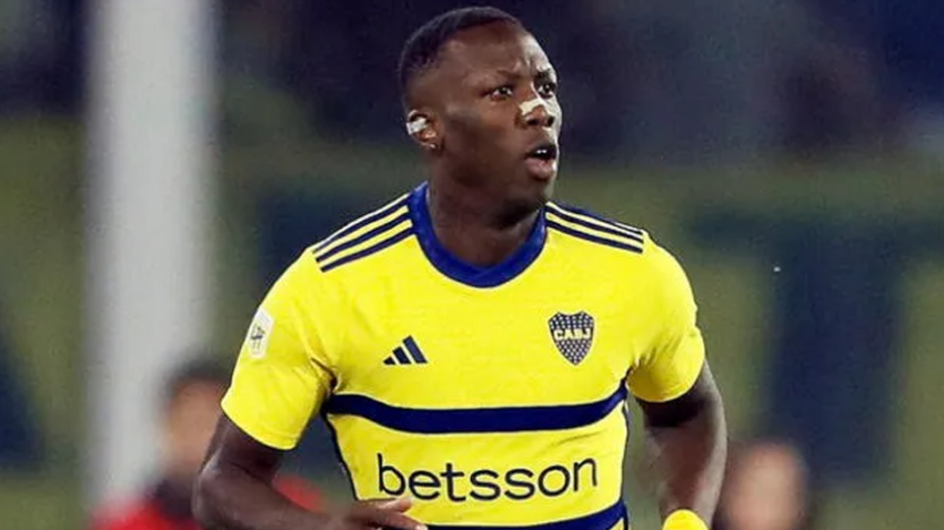 BOCA JUNIORS: LUIS ADVÍNCULA ES ELOGIADO EN ARGENTINA