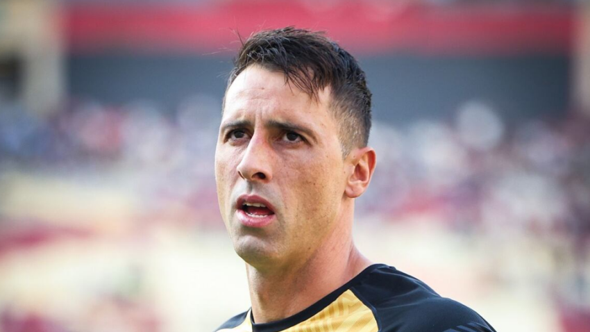 HINCHA DE LA ‘U’ AMENAZA CON SACAR A SEBASTIÁN BRITOS DEL CLUB