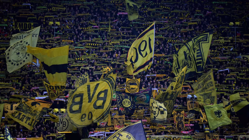 EL DORTMUND REVENTANDO EL MERCADO DE PASES