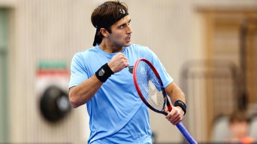 ARGENTINA INICIA CON TRIUNFO EN LA COPA DAVIS TRAS LA VICTORIA DE TOMÁS ETCHEVERRY