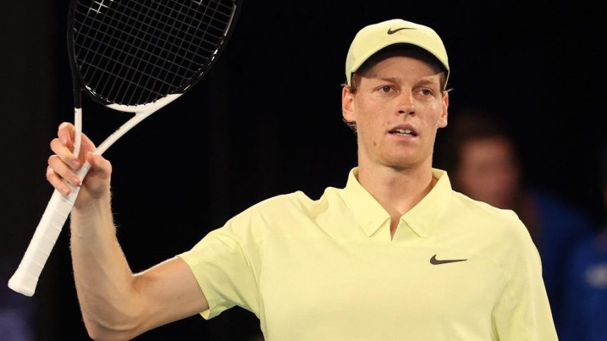 JANNIK SINNER AVANZA CON AUTORIDAD EN EL AUSTRALIAN OPEN 2025