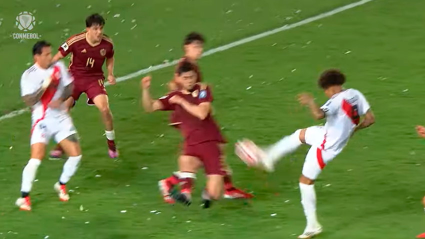 ¿NOS ROBARON? PUBLICAN AUDIOS VAR DEL VENEZUELA VS PERÚ: “PEGA EN LA MANO”