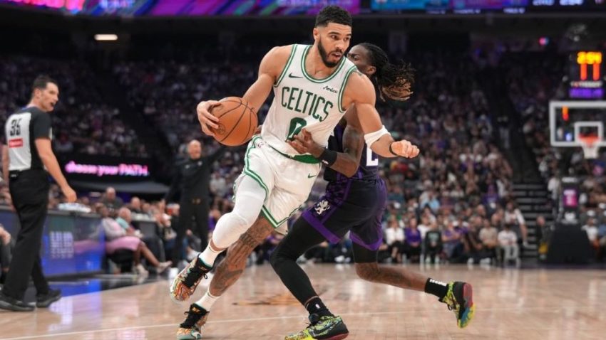 BOSTON CELTICS VENCIÓ A SACRAMENTO KINGS PESE A LA LESIÓN DE JAYSON TATUM