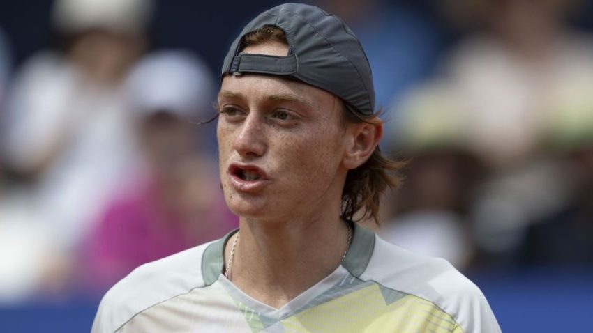 Ignacio Buse lucha hasta el final pero cae ante Arthur Cazaux en Kitzbühel 2025
