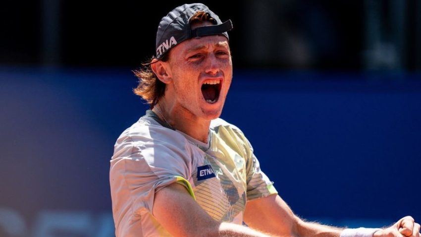 Ignacio Buse firma una gran remontada y accede a los cuartos de final del ATP 250 de Gstaad 2025