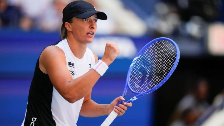 Iga Swiatek arranca con un triunfo contundente en el US Open 2025