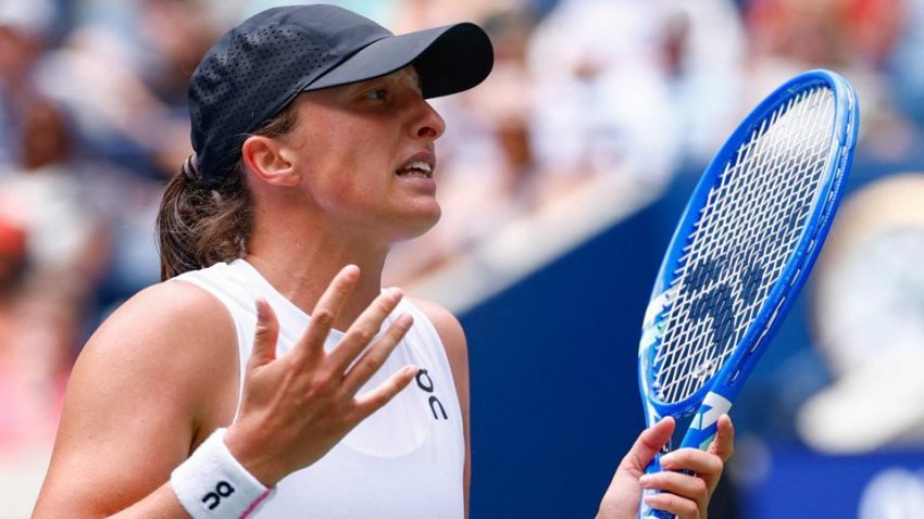 Iga Swiatek tuvo trabajo para superar a Suzan Lamens y meterse en tercera ronda del US Open 2025