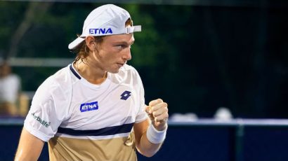 Ignacio Buse gana en la primera ronda de la clasificación del US Open 2025