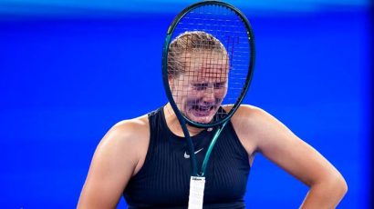 Mirra Andreeva cae ante la experiencia de Laura Siegemund en Wuhan 2025