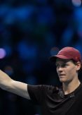 Jannik Sinner confirma su hegemonía y se mete en la final de las ATP Finals 2025