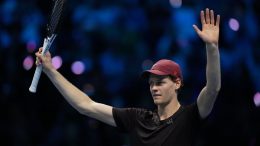 Jannik Sinner confirma su hegemonía y se mete en la final de las ATP Finals 2025