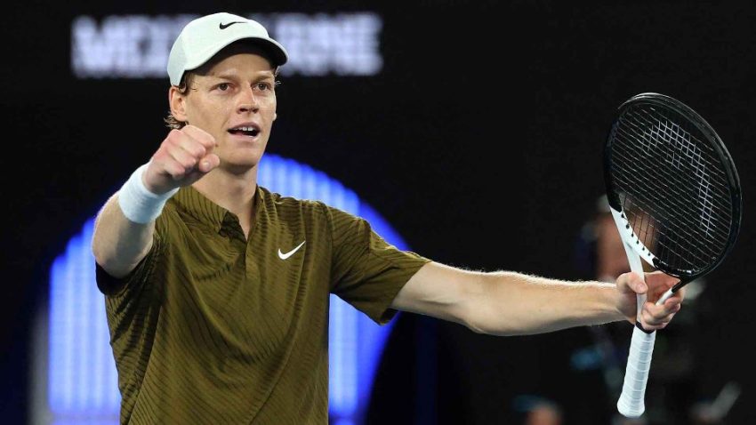 Sinner vence a Shelton y se cita con Djokovic en semis del Australian Open