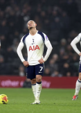 Newcastle golpea 2-1 a un Tottenham en crisis