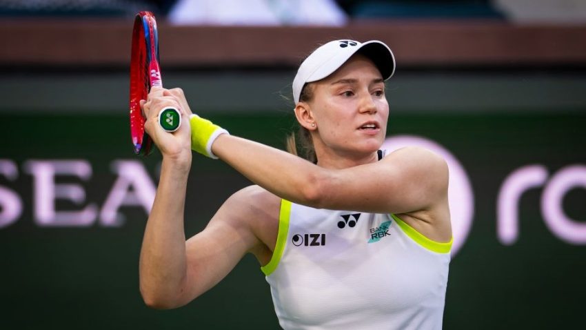 Elena Rybakina impone su potencia ante Jessica Pegula y se mete en semifinales de Indian Wells