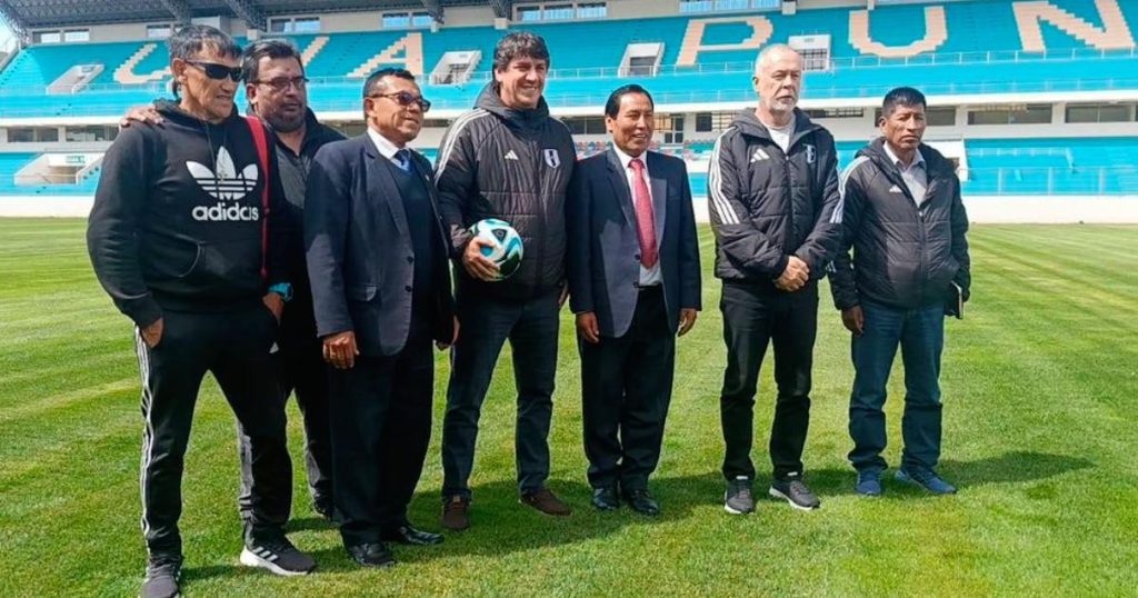 Mano Menezes inspeccionó el estadio de la Universidad del Altiplano en Puno.