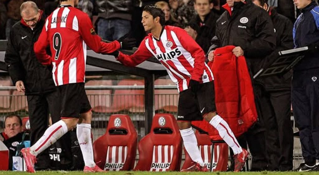 Reimond Manco jugó Champions League con PSV.