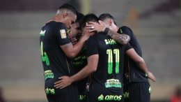 Universitario recuperó la memoria: victoria 4-1 ante Deportivo Garcilaso